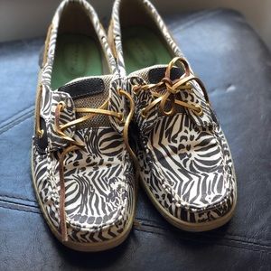 Women’s 9.5 Sperrys